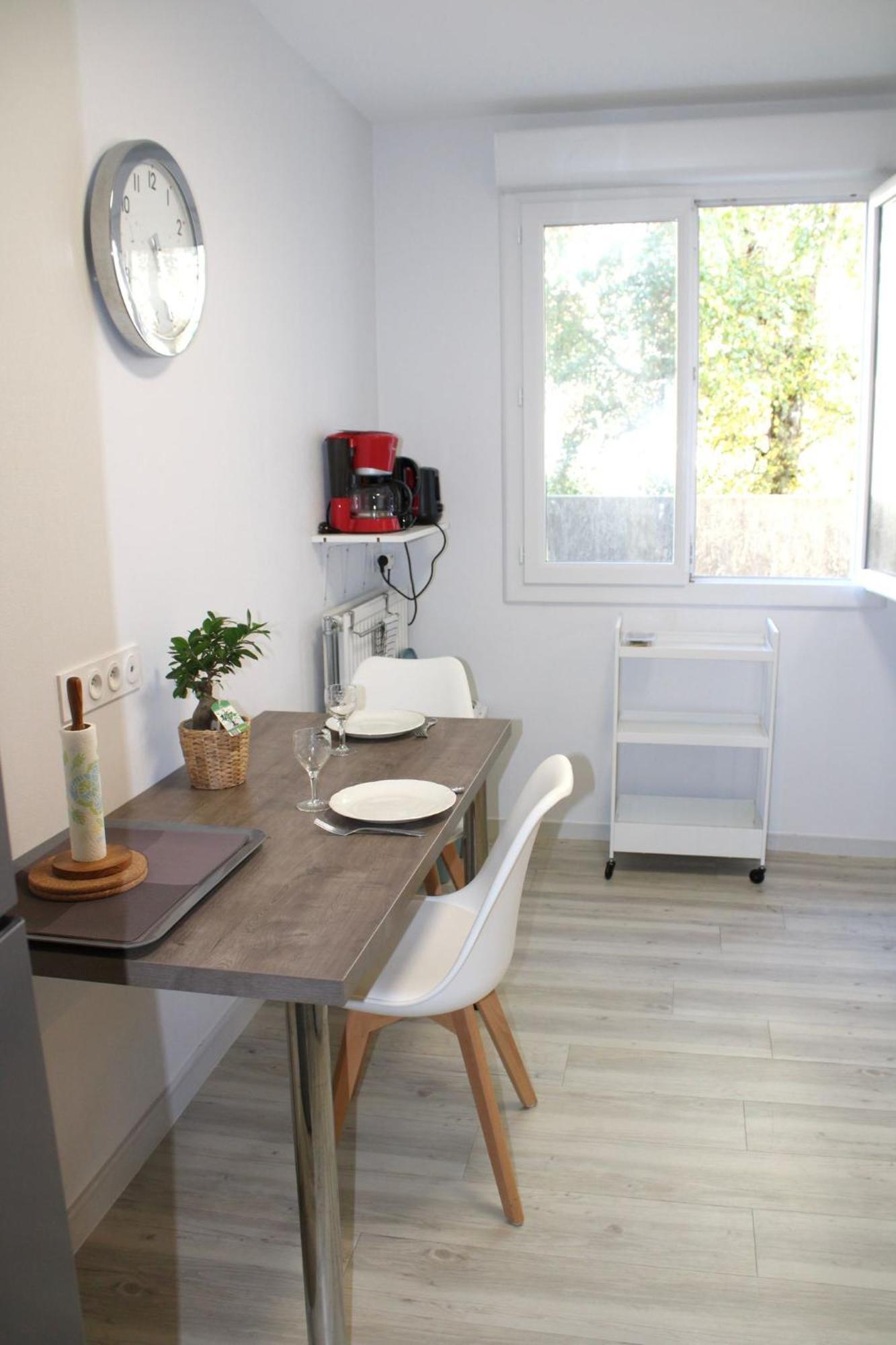 Appartement Hyper Centre Avec Garage Prive Concarneau Buitenkant foto